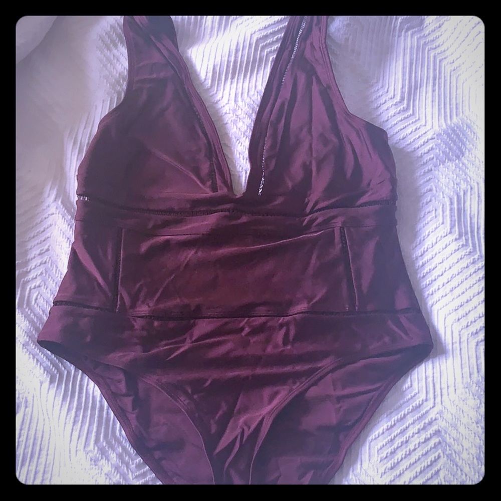 Burgundy one piece v neck swimsuit